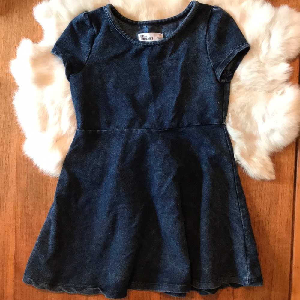 Soft “jean” toddler dress. Perfect for fall 🍂🍁
